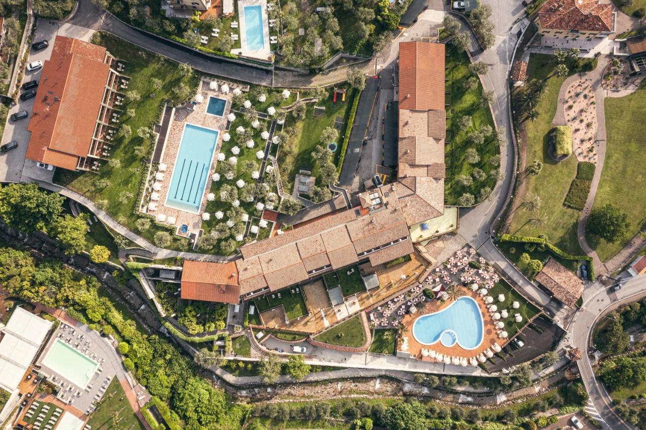 Hotel Caravel Limone sul Garda Exterior photo