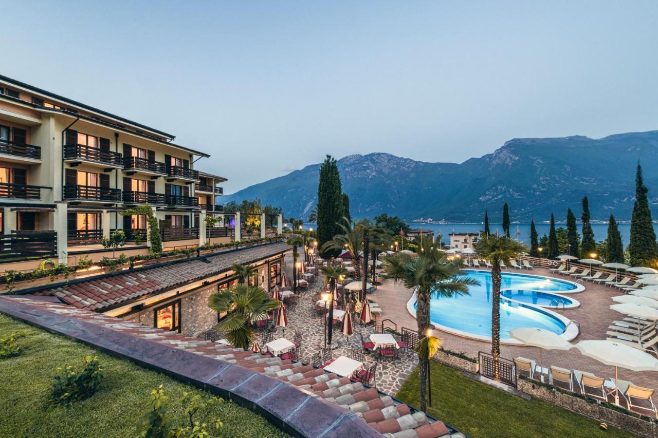 Hotel Caravel Limone sul Garda Exterior photo
