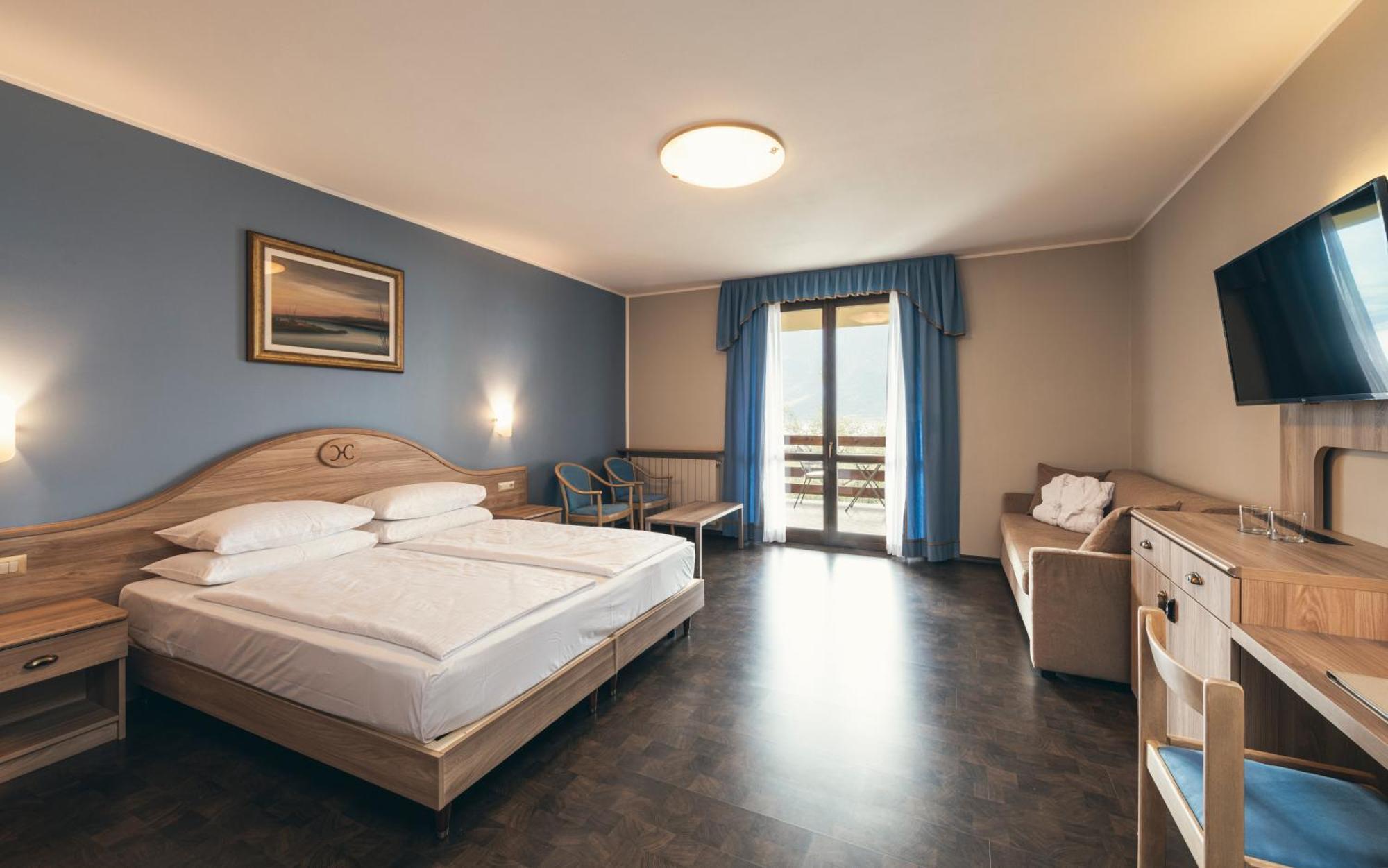 Hotel Caravel Limone sul Garda Exterior photo