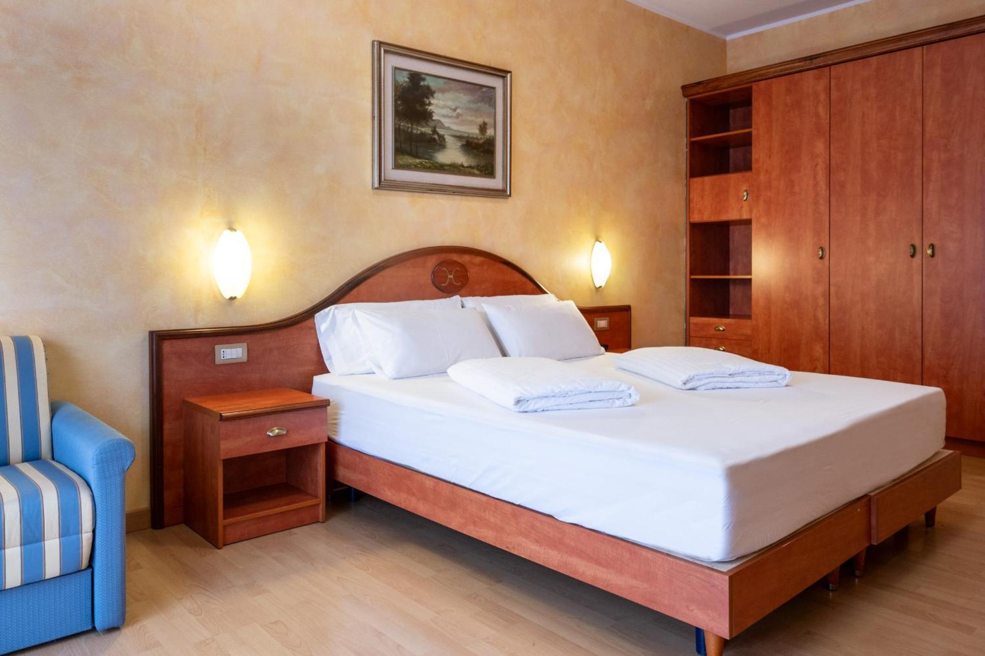Hotel Caravel Limone sul Garda Exterior photo