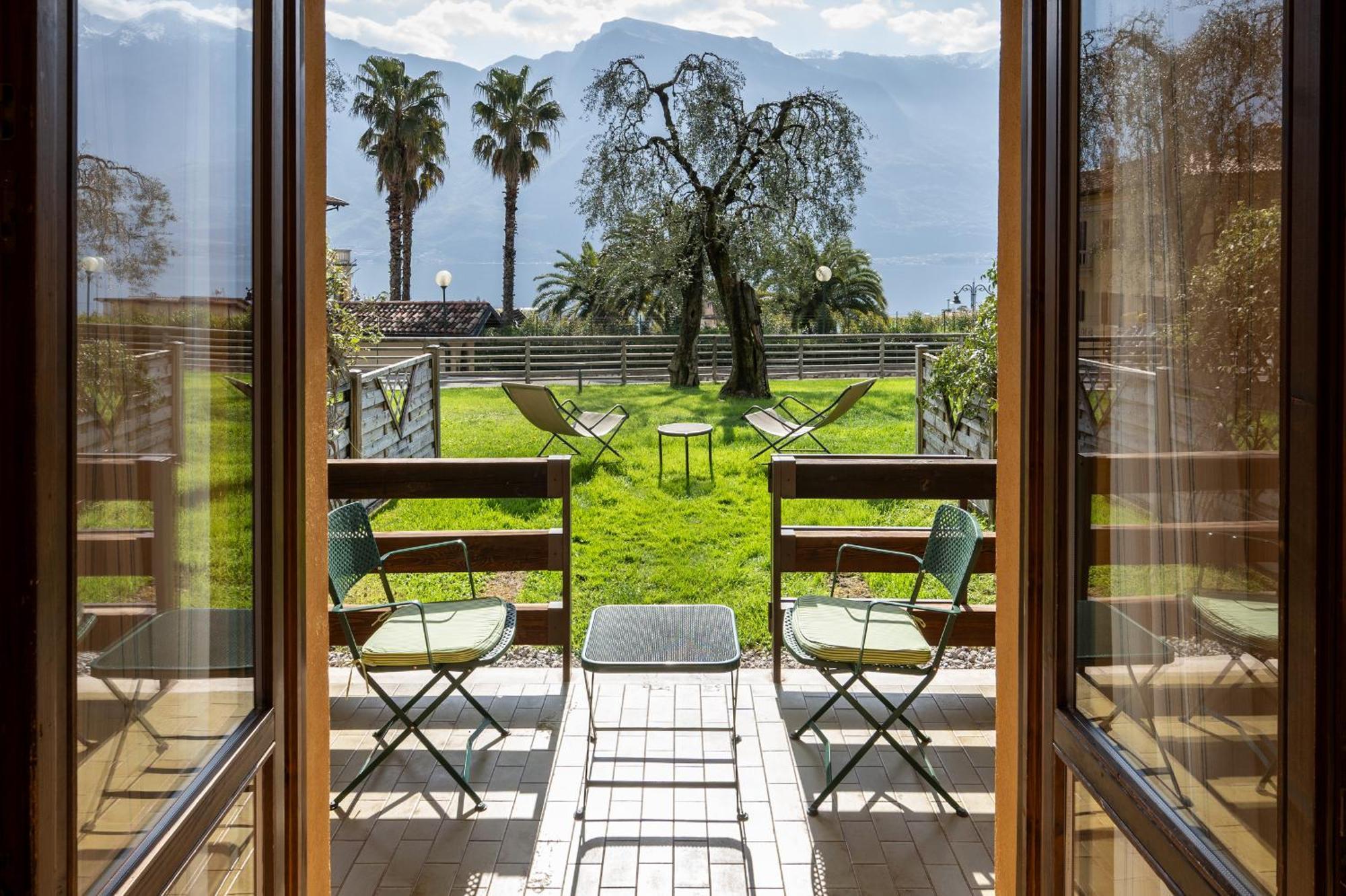 Hotel Caravel Limone sul Garda Exterior photo