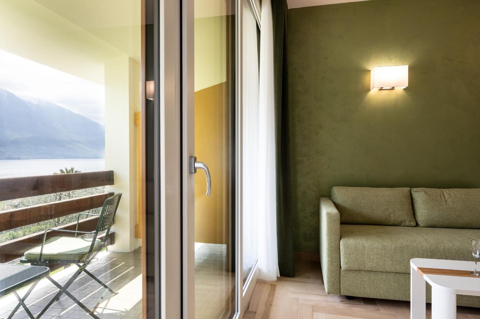 Hotel Caravel Limone sul Garda Exterior photo