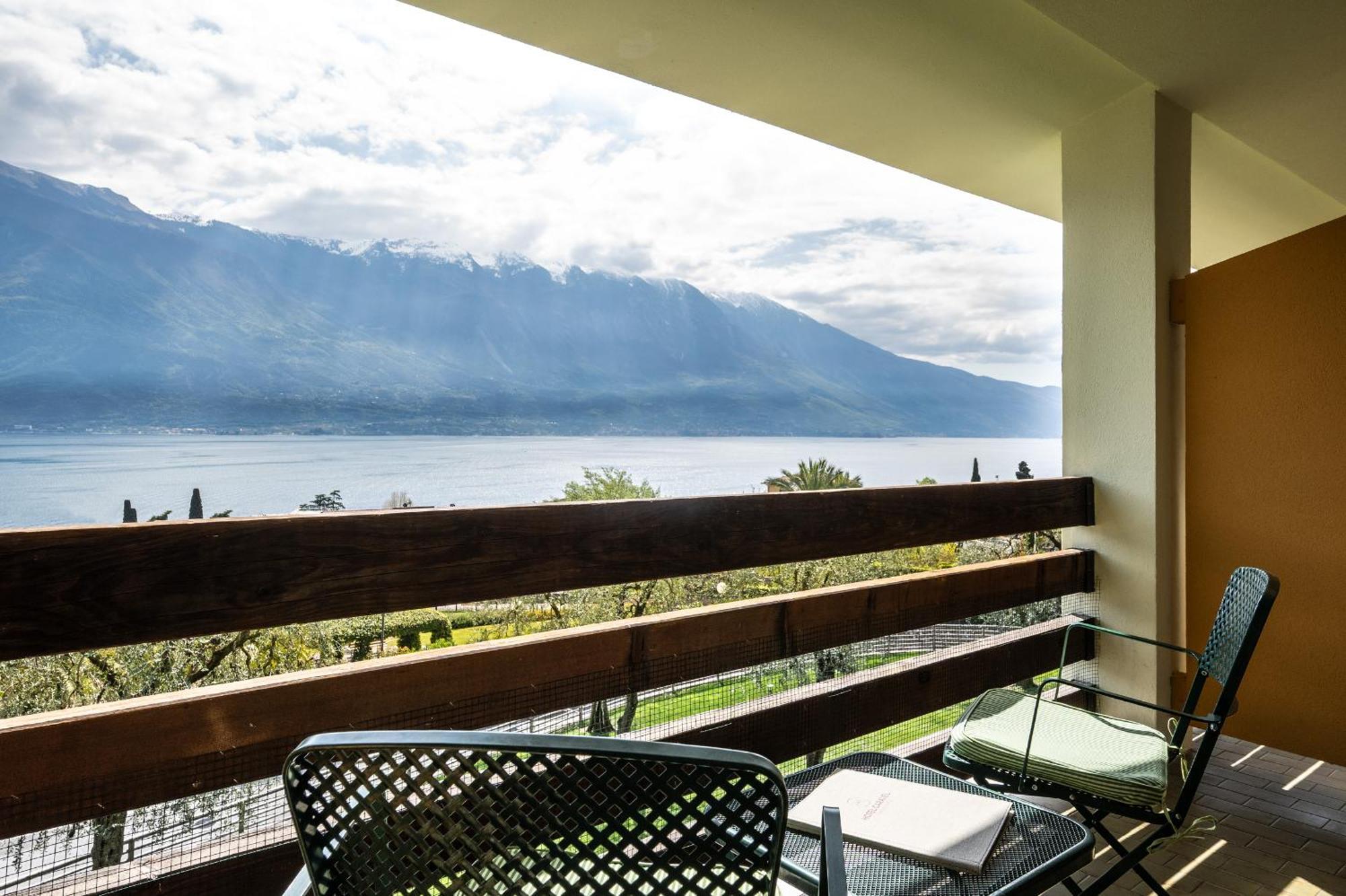 Hotel Caravel Limone sul Garda Exterior photo