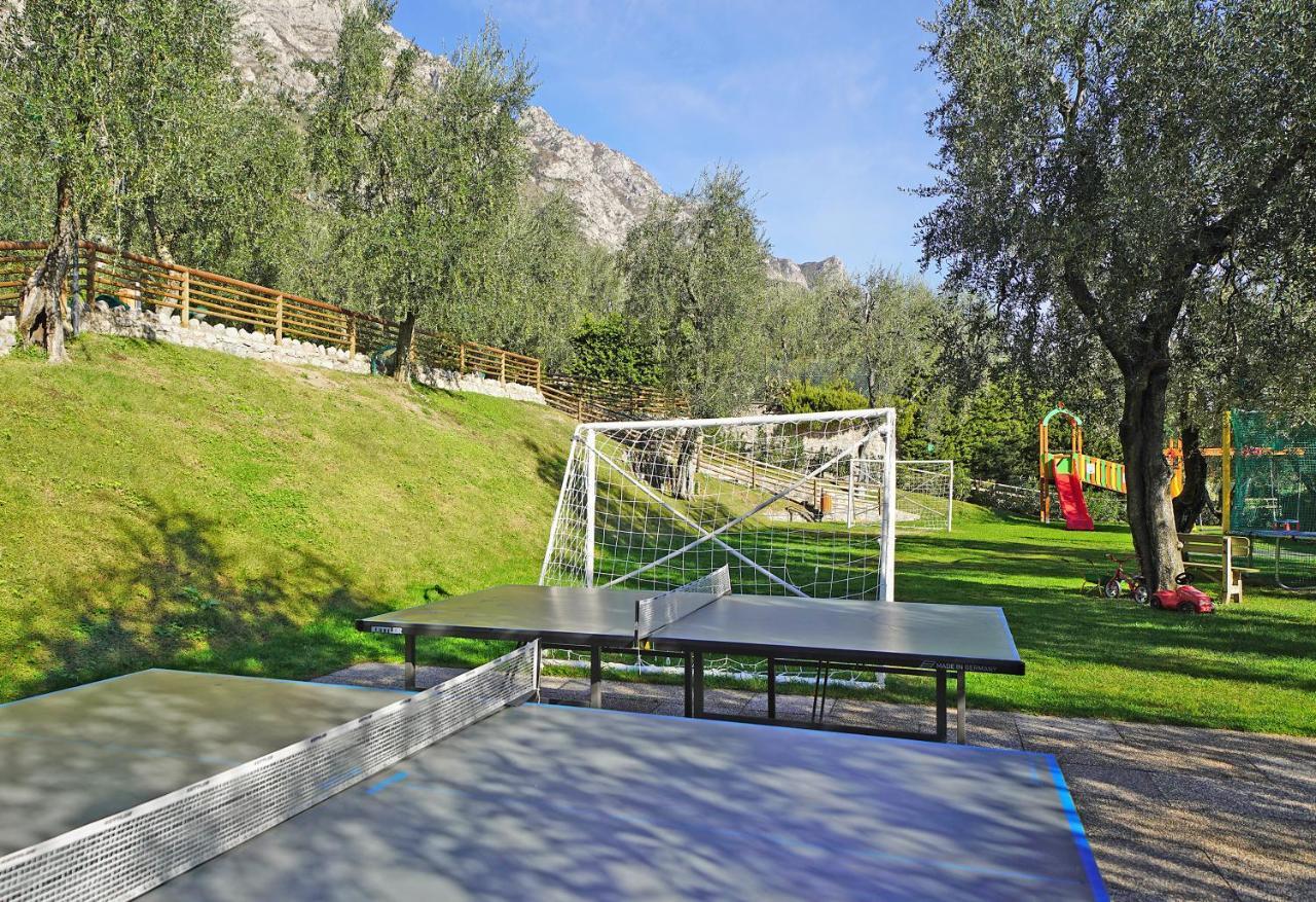 Hotel Caravel Limone sul Garda Exterior photo