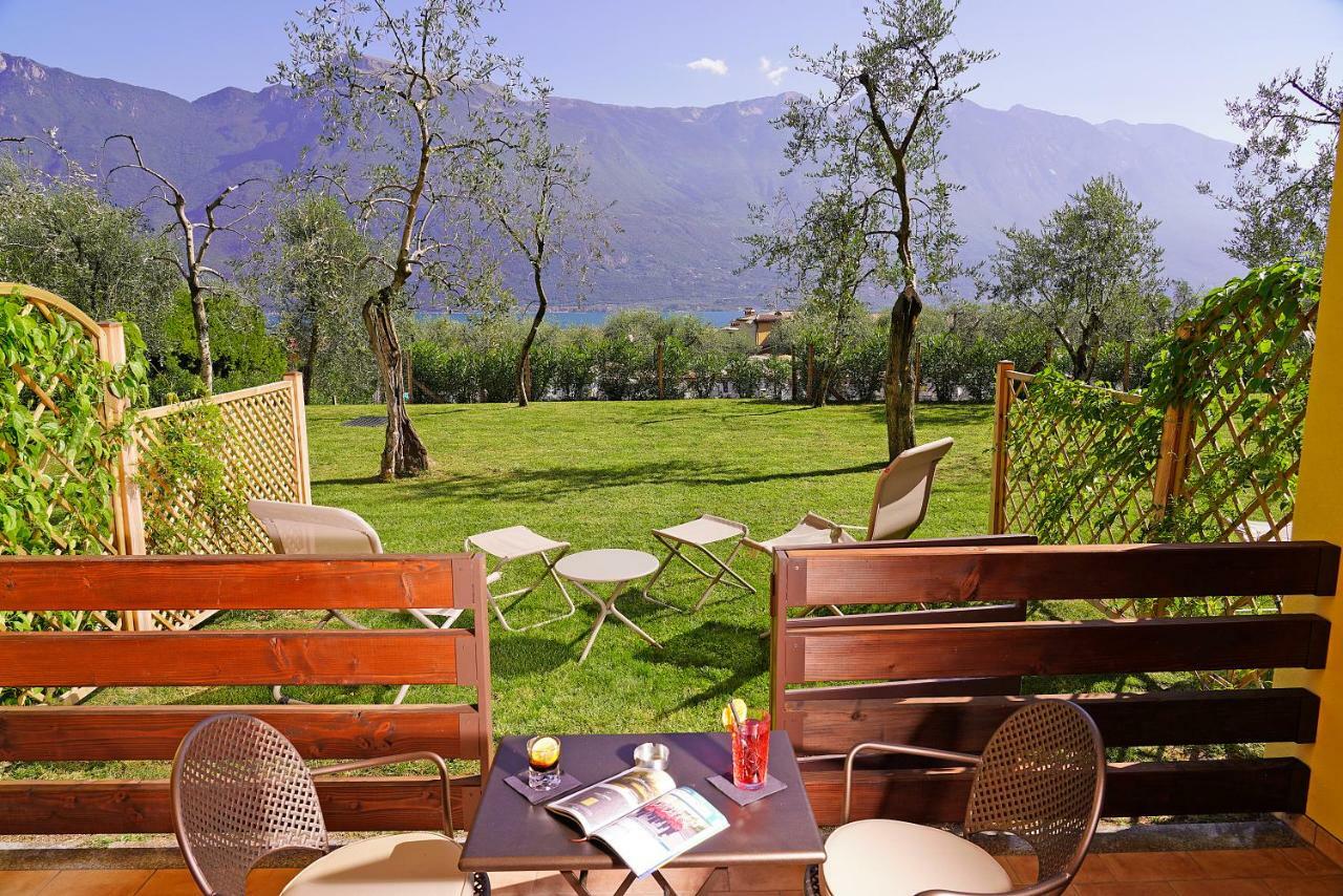 Hotel Caravel Limone sul Garda Exterior photo