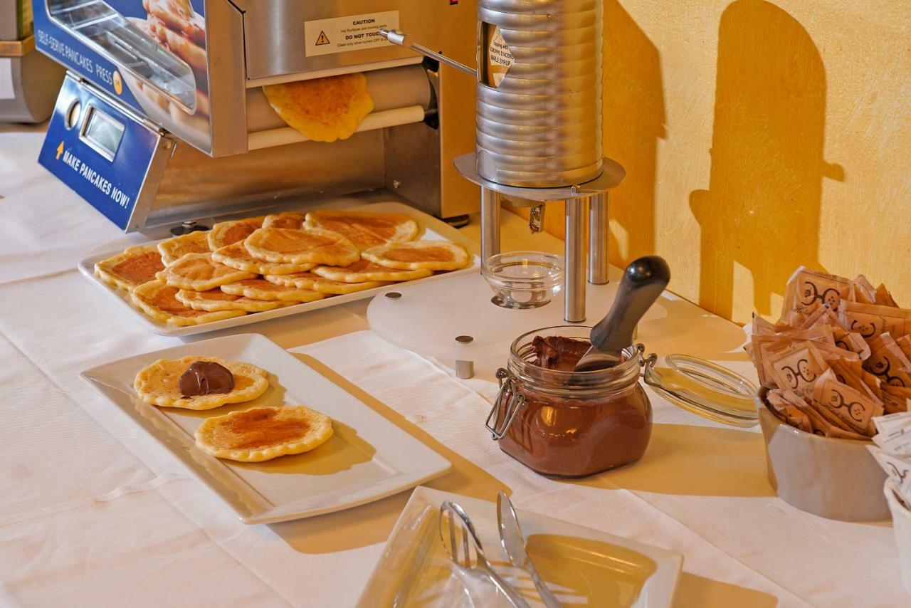 Hotel Caravel Limone sul Garda Exterior photo